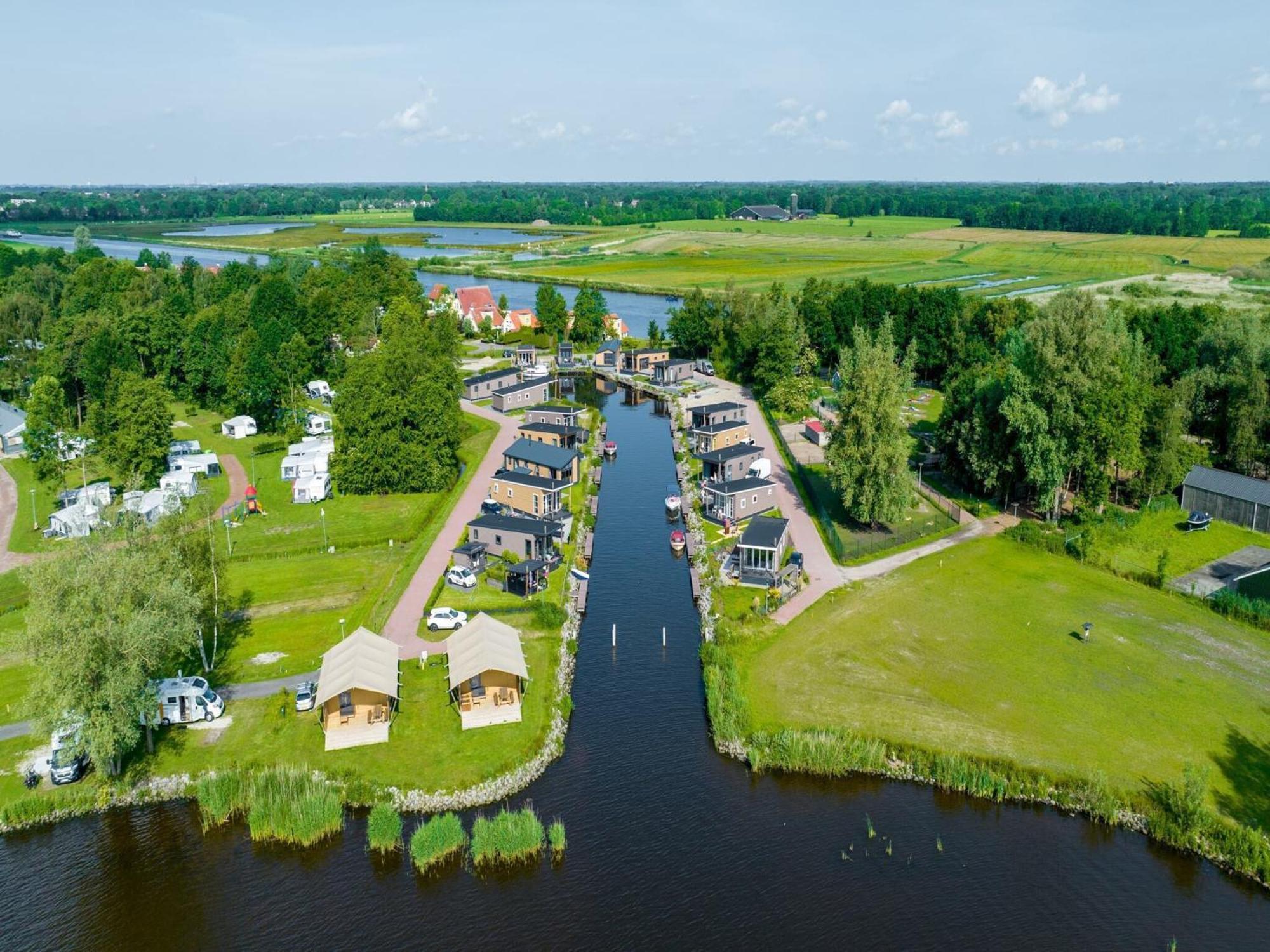 Detached Villa With Dishwasher Leeuwarden At 21Km Suameer Exterior foto