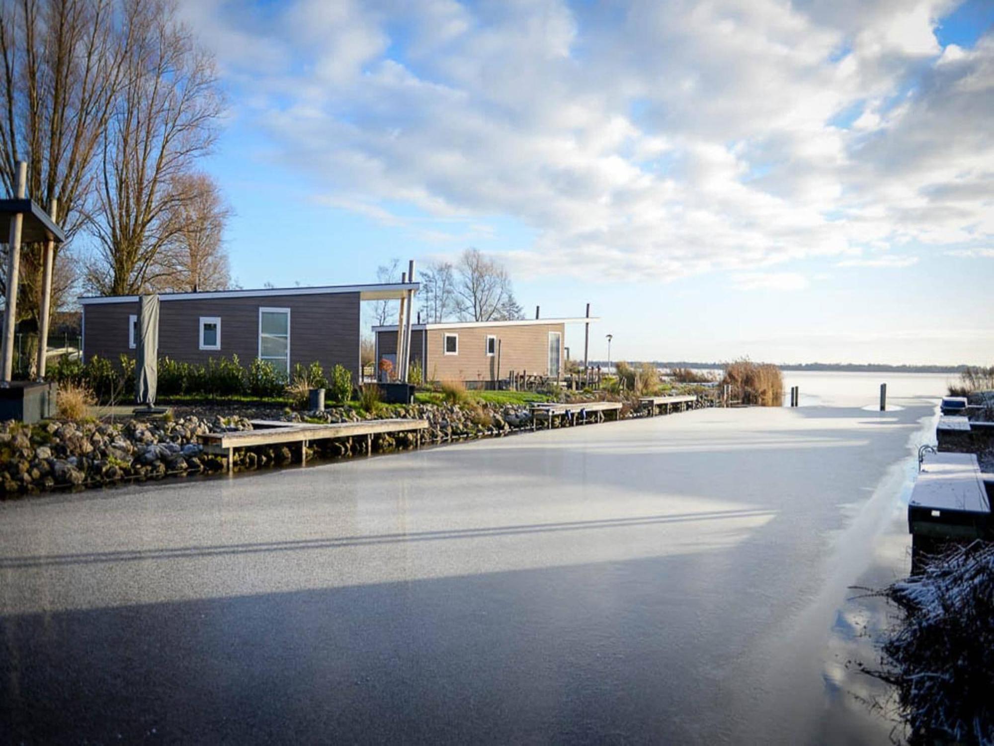 Detached Villa With Dishwasher Leeuwarden At 21Km Suameer Exterior foto